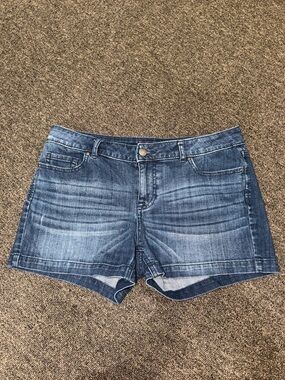 Women’s Elle Jean Shorts